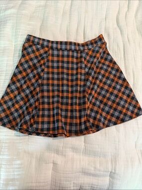 High-Waist Plaid Circle Skirt in Orange and Gray